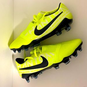 Nike Phantom Venom Pro FG Soccer Cleats Volt 6.5